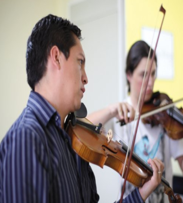 mtro-augusto-artes-revueltas